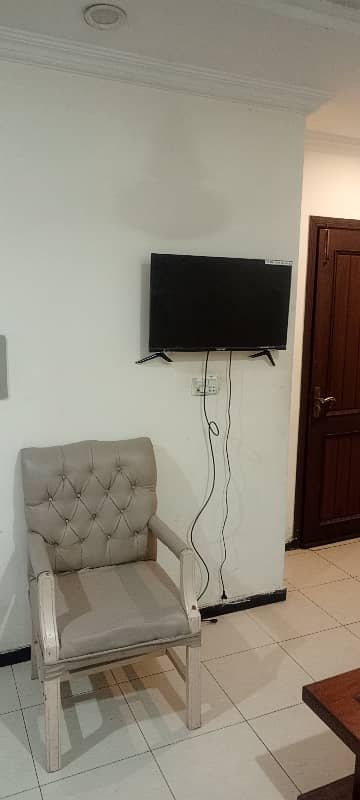 Fully Furnished 2-Bed Apartment for Rent in Square Commercial, Bahria Town Phase 7 750 Sq. Ft.