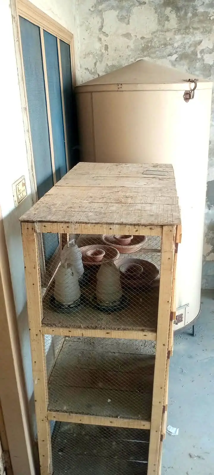 3 portion wooden cage for hens / birds — photo 3