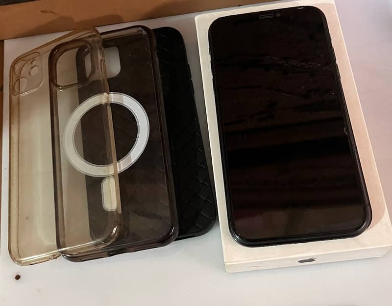 Apple iPhone 11 3