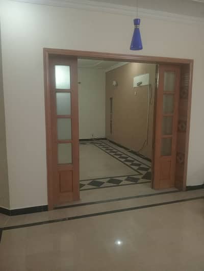 10marla 3beds DD TV lounge kitchen attached baths neat clean upper portion for rent in G 13 4 islamabad