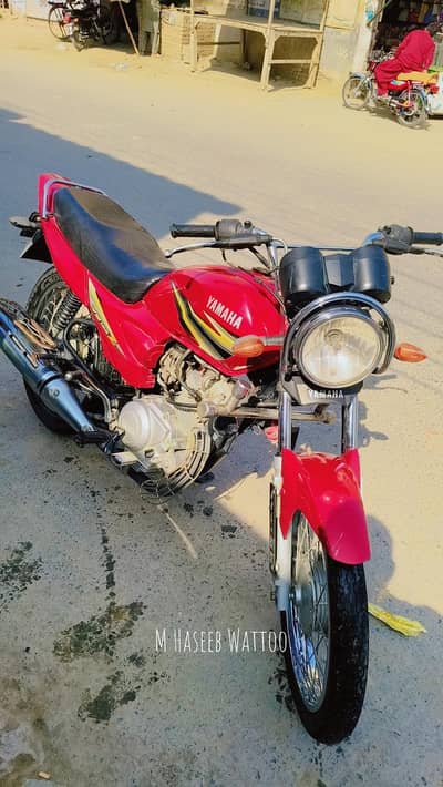 Yamaha YB125Z