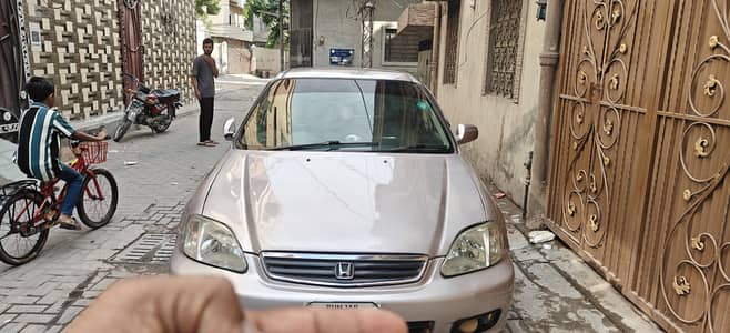 Honda Civic VTi 2000 model