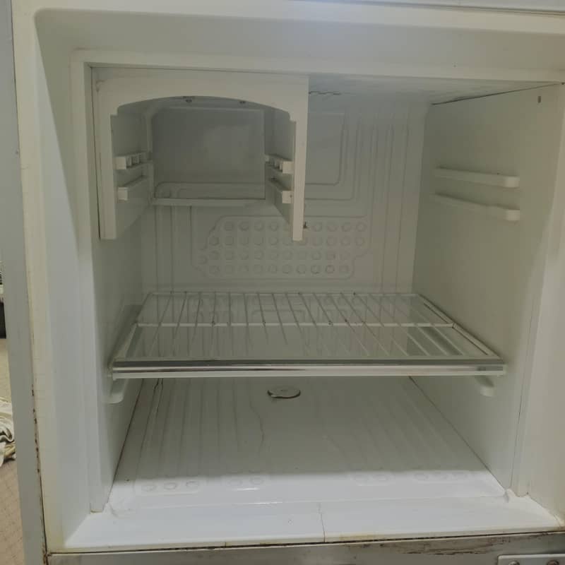 Waves fridge 7