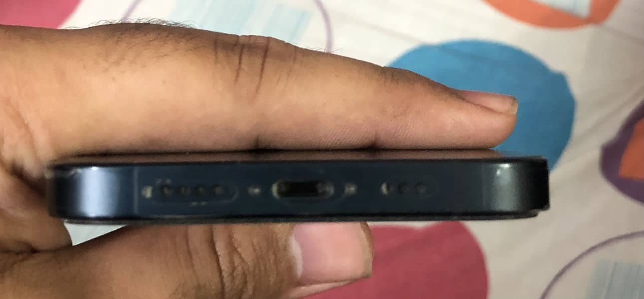 Apple iPhone 13 3