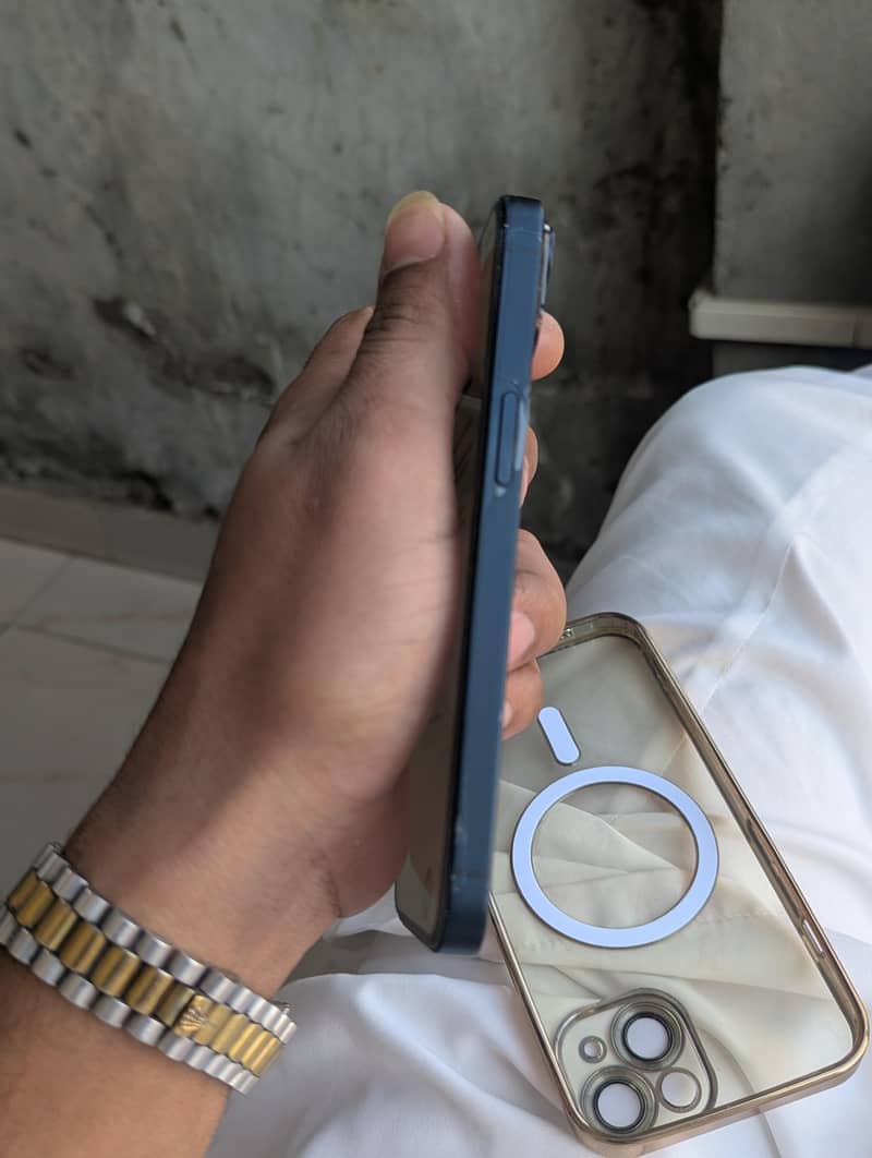 Apple iPhone 14 0