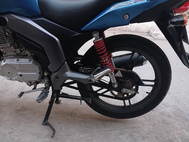 Suzuki 4