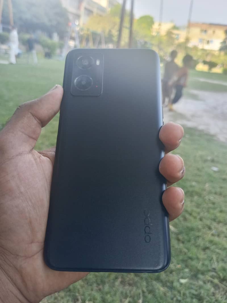 OPPO A76 0