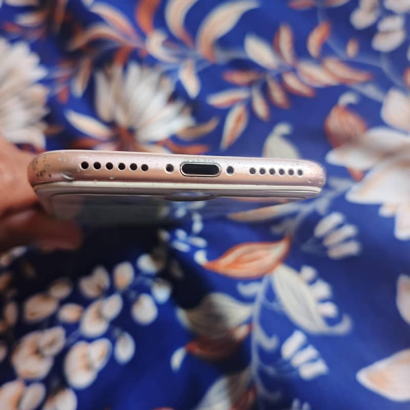 Apple iPhone 8 8
