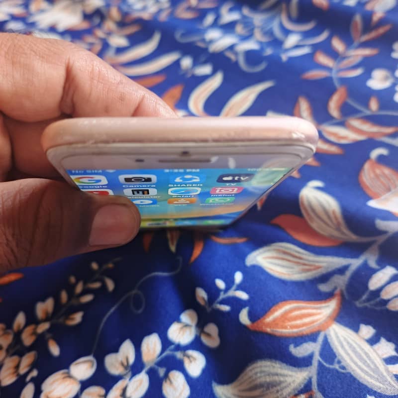 Apple iPhone 8 14