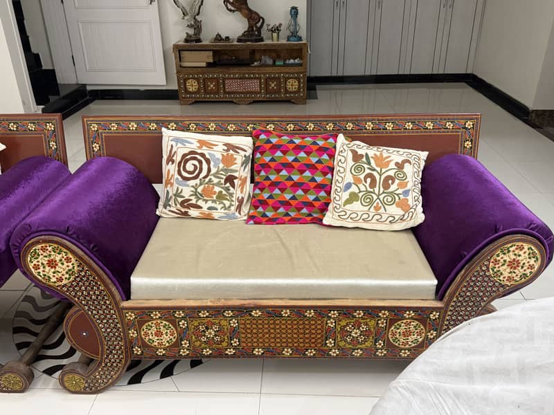 Antique style sofa 1