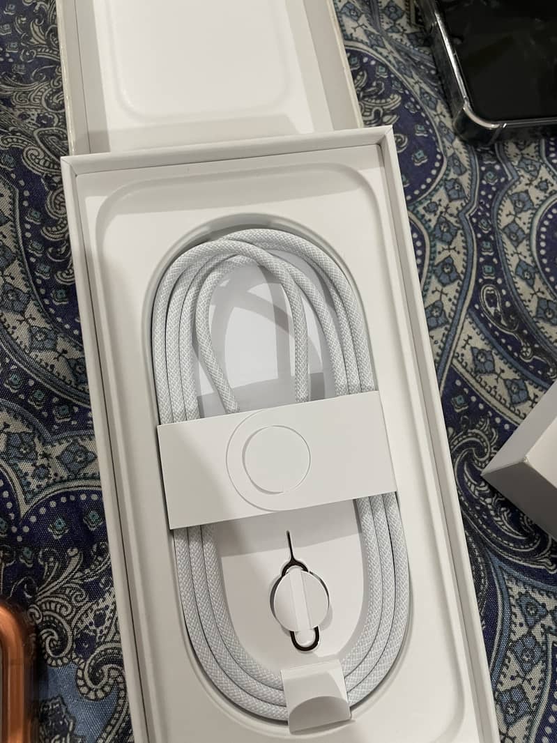Apple iPhone 17 Pro 8