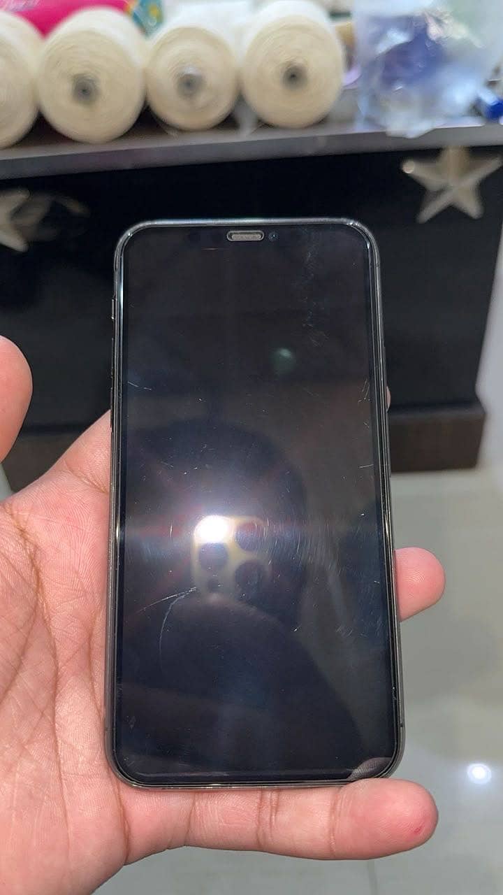 Apple iPhone 11 Pro 1