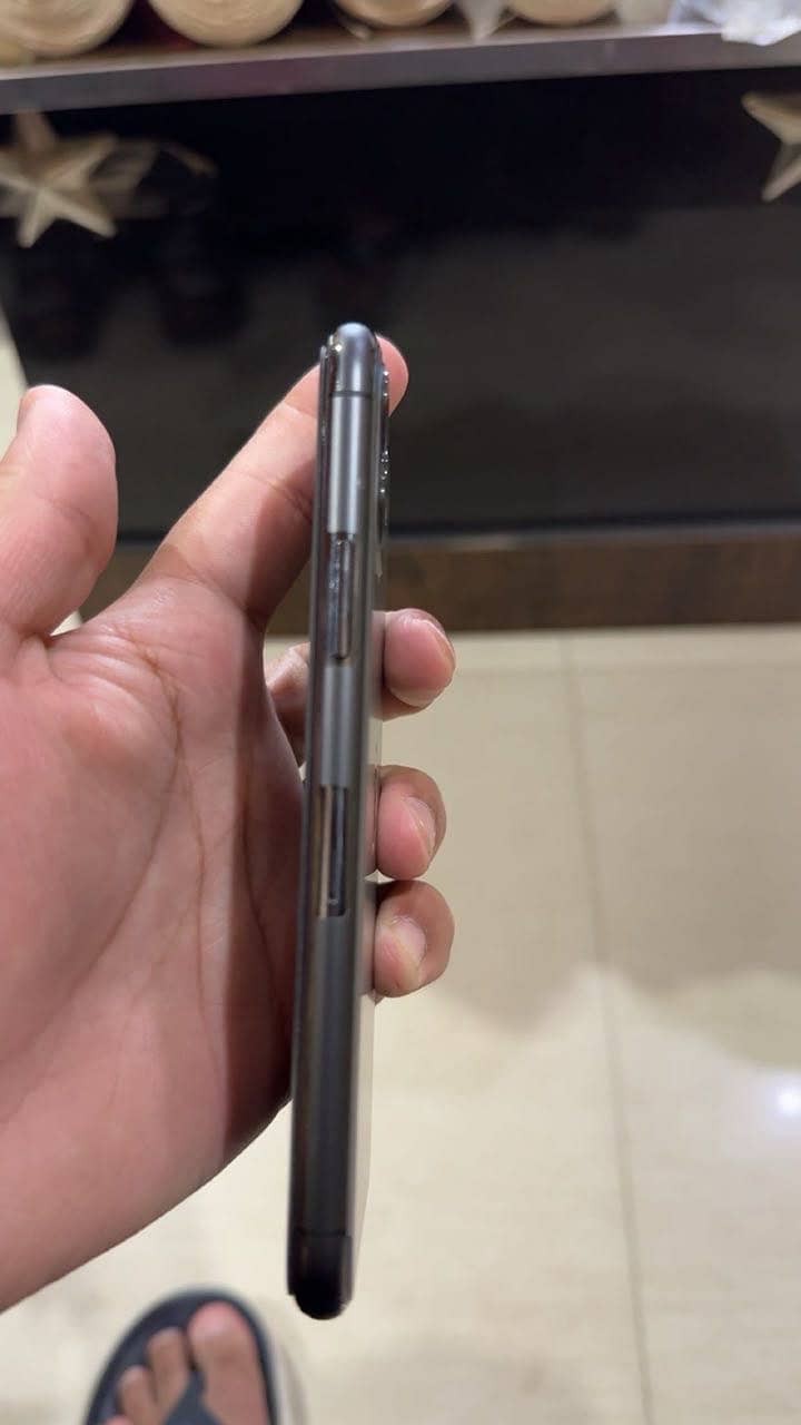 Apple iPhone 11 Pro 5