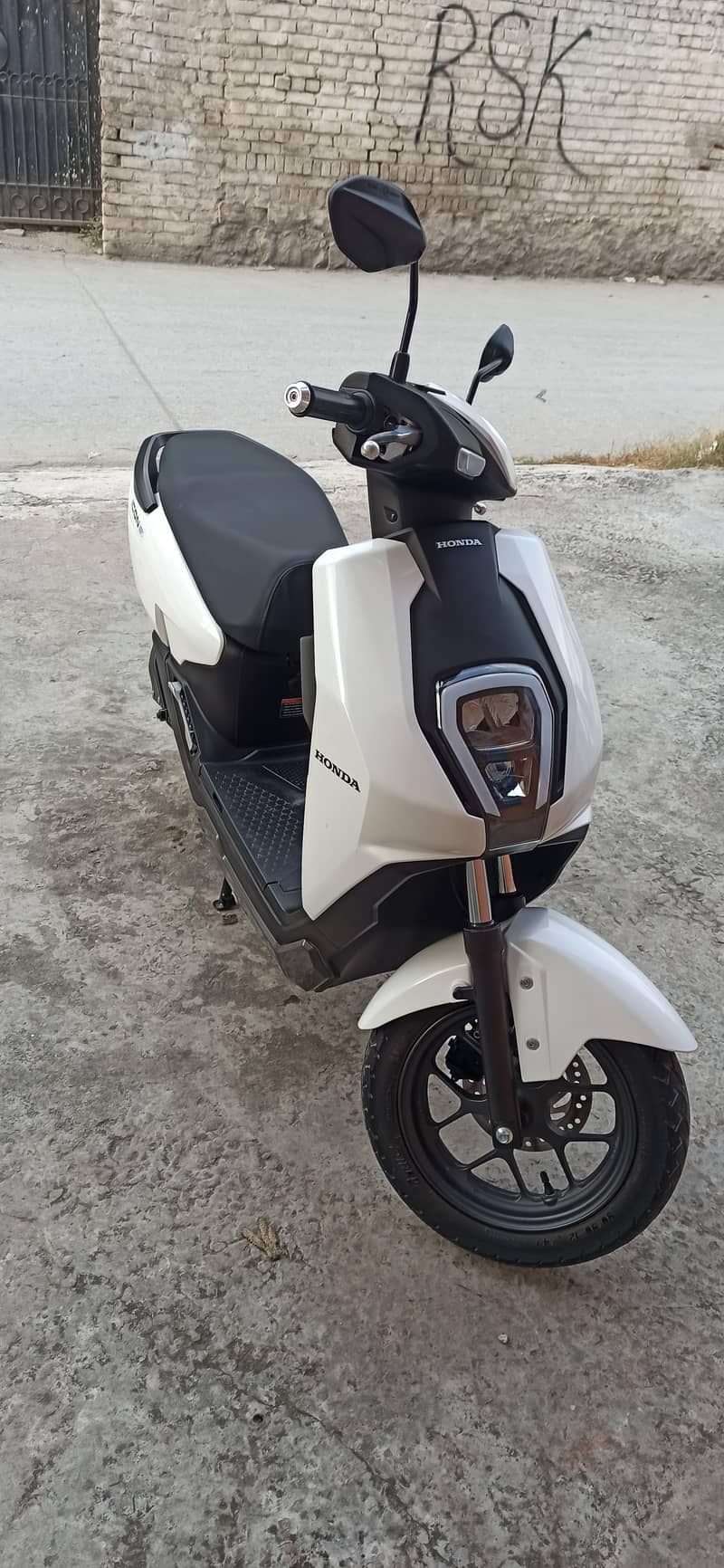 Honda ICON e 2