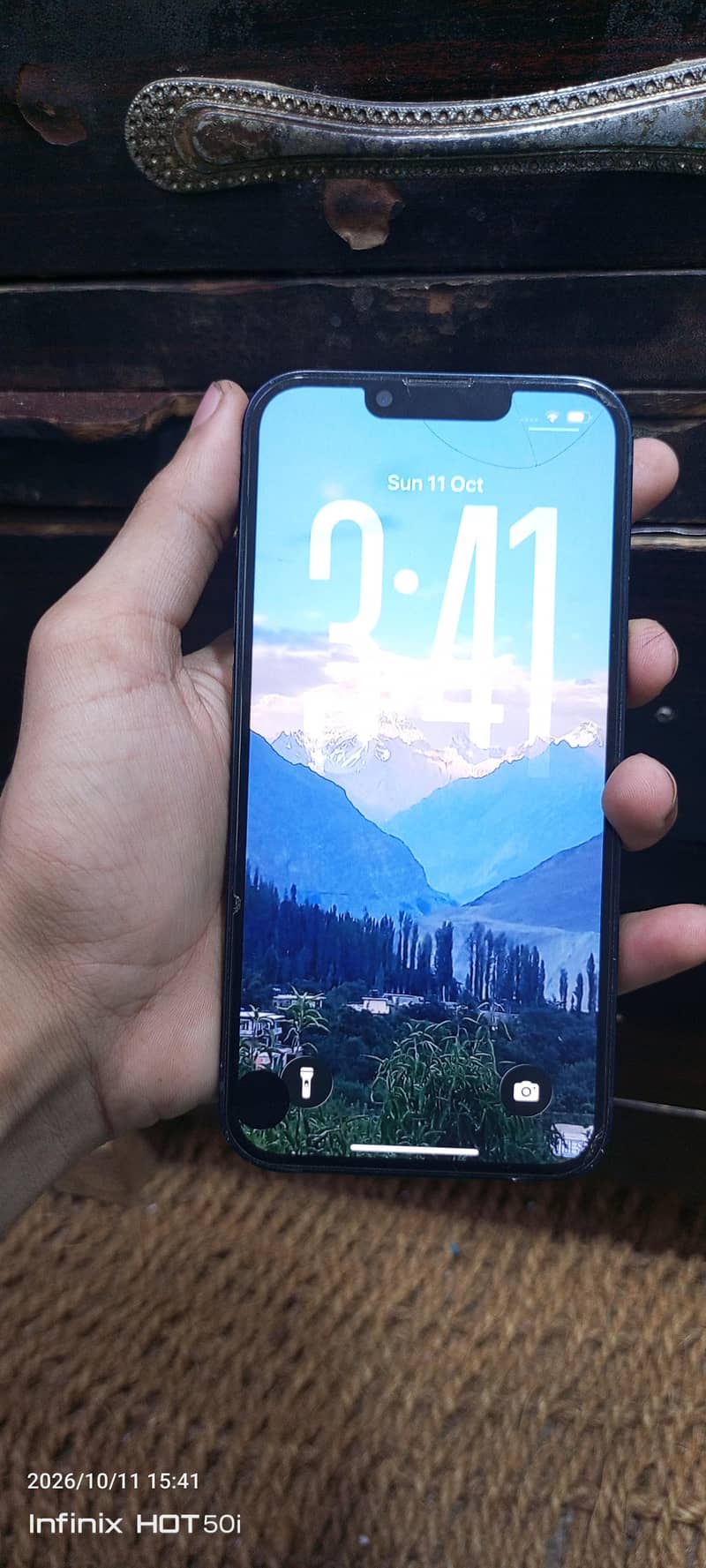 Apple iPhone 13 1