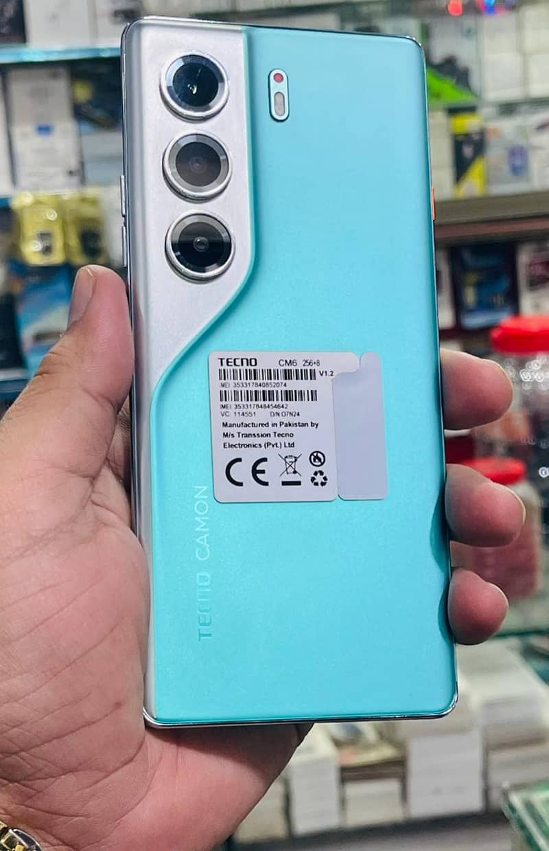 Tecno CAMON 40 Pro 0