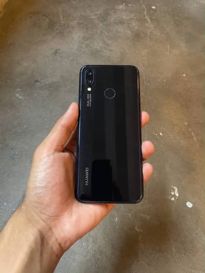 Huawei Nova 3i