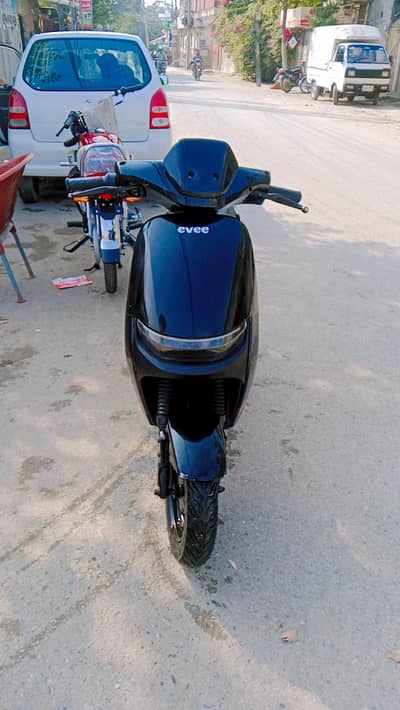 Evee Mito Plus