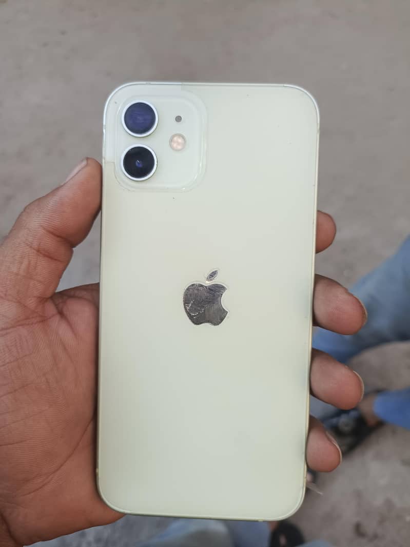 Apple iPhone 12 0