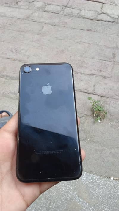 Apple iPhone 7