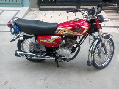 Honda CG 125 Model 2025 | 03 / 33 / 490 / 40 / 99 |
