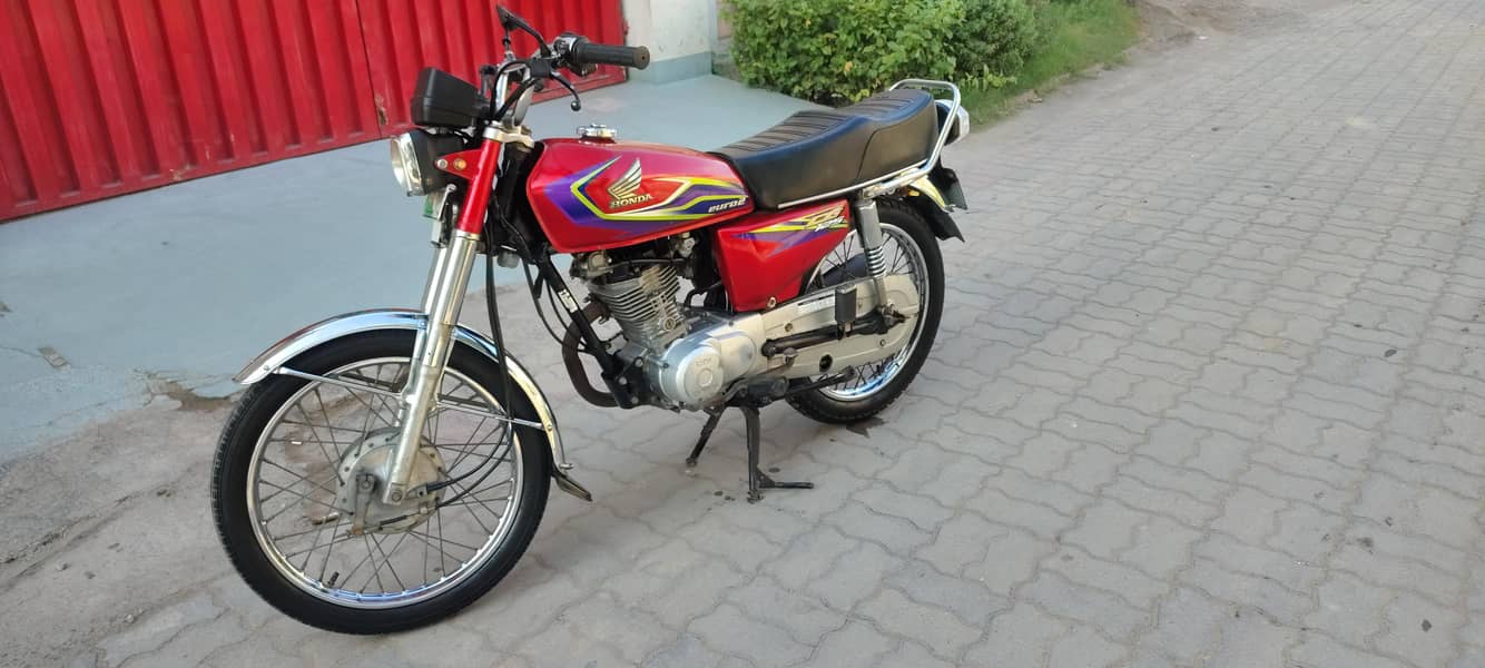 First owner honda in good condition - Standard Bikes - 1120342170