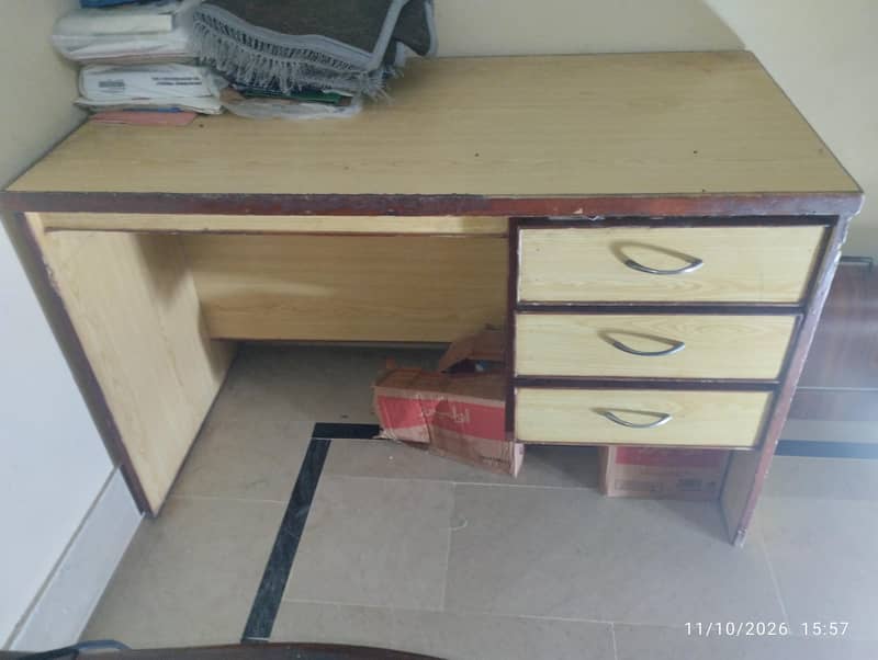 office table 0