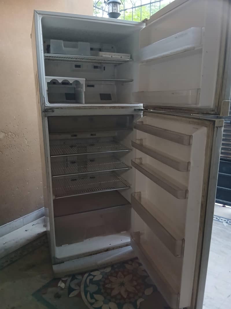 Refrigerator 1