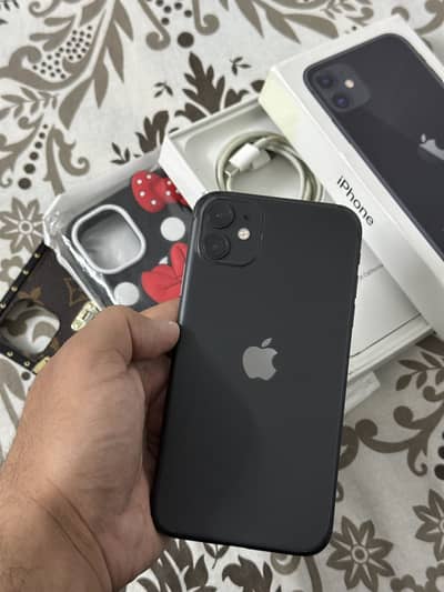 Iphone 11 Factory unlock with box