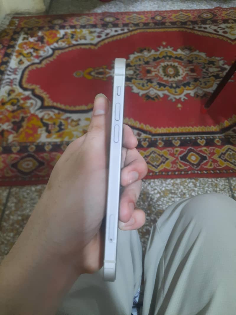 Apple iPhone 12 2