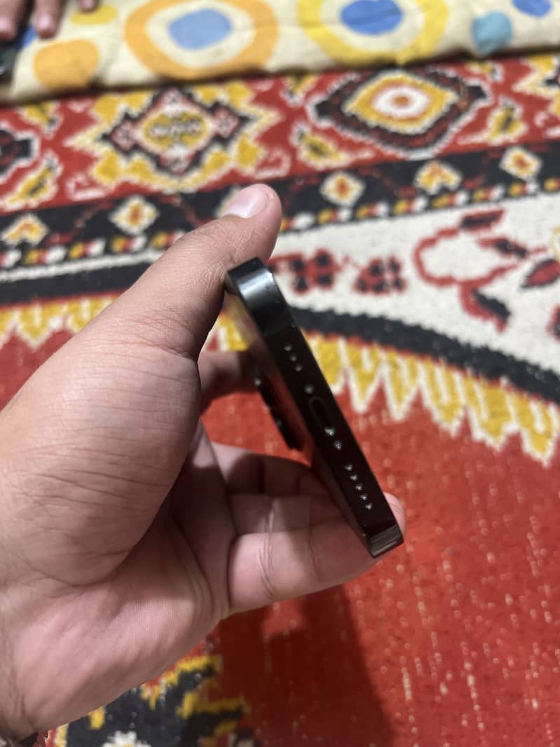 Apple iPhone 14 Pro 2