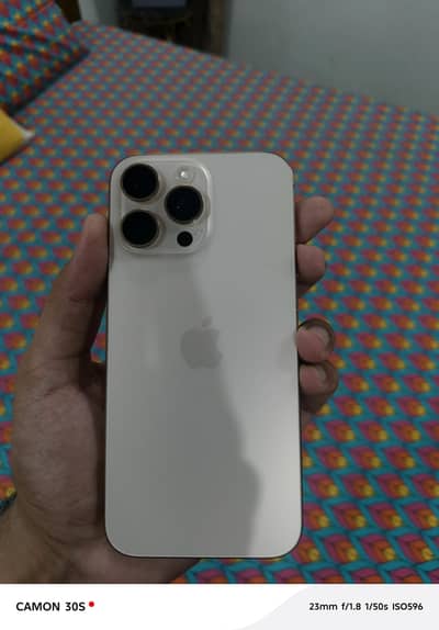 Apple iPhone 16 Pro Max