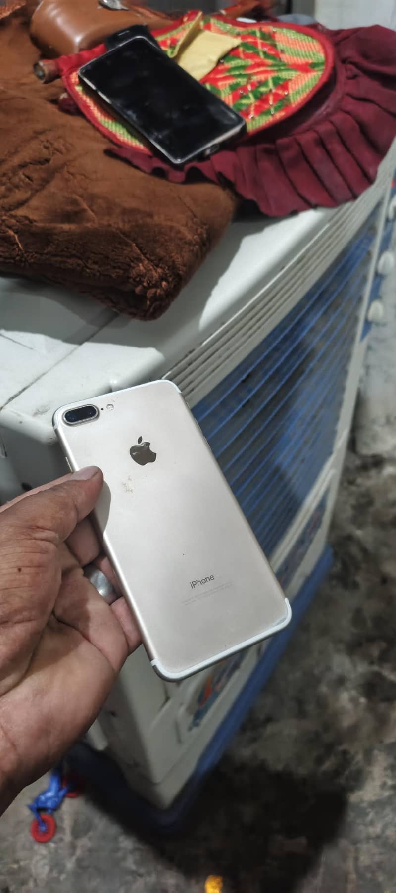 Apple iPhone 7 Plus 0