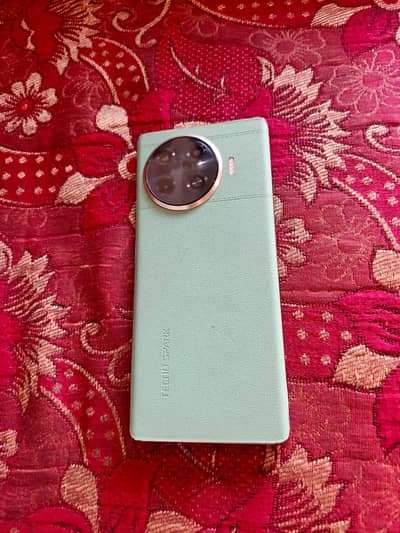 Tecno Spark 20 Pro Plus