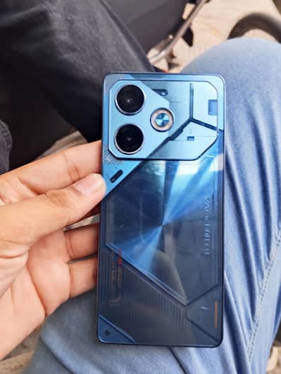 Tecno Pova 6
