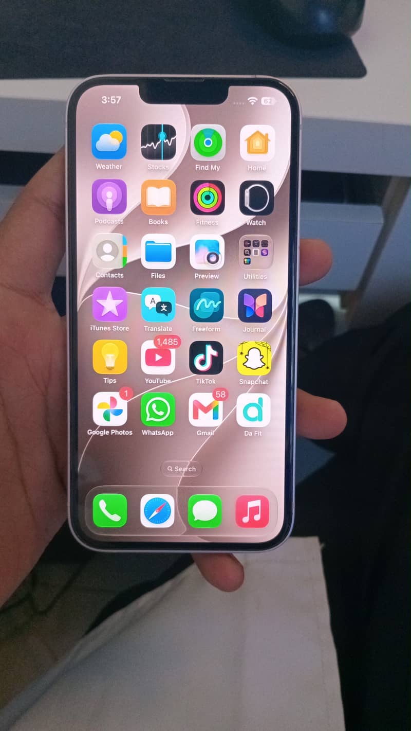 Apple iPhone 13 3