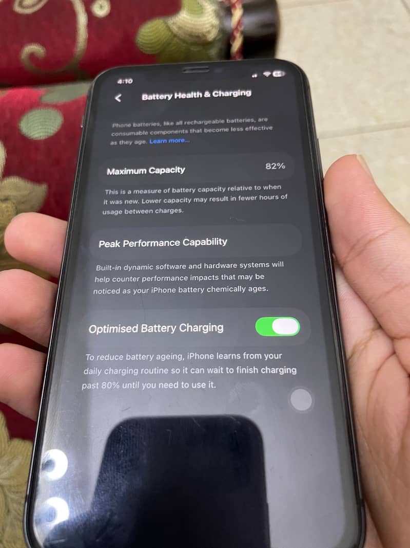 Apple iPhone 11 0