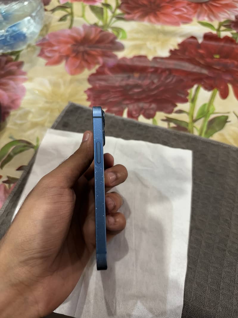 Iphone 13 mini 5