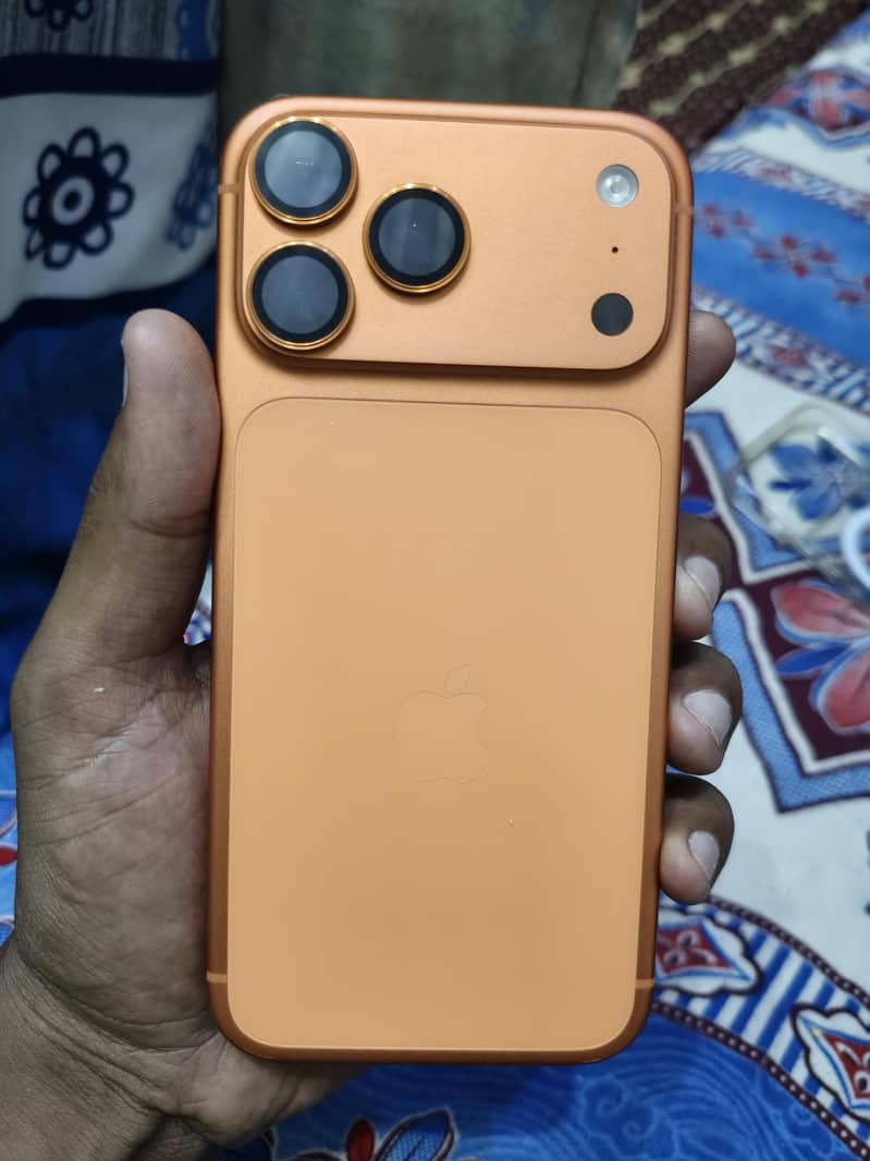 Apple iPhone 17 Pro Max 0