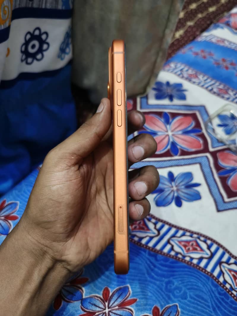 Apple iPhone 17 Pro Max 2