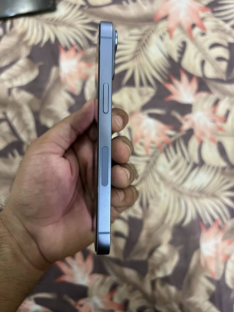 Apple iPhone 14 2
