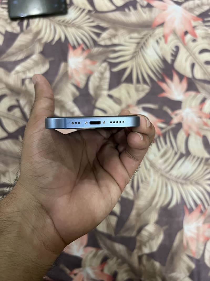 Apple iPhone 14 5