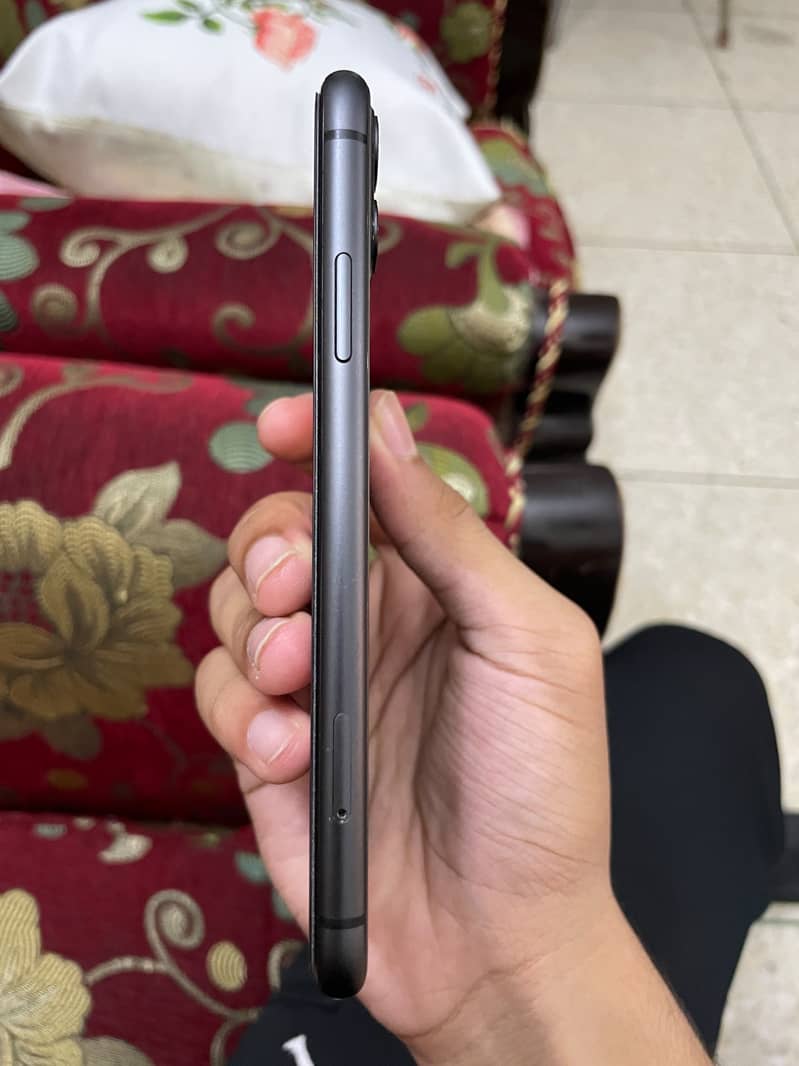 Apple iPhone 11 2