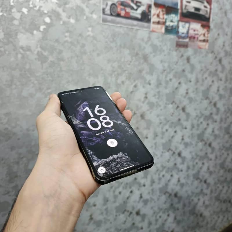 Google Pixel 8 3