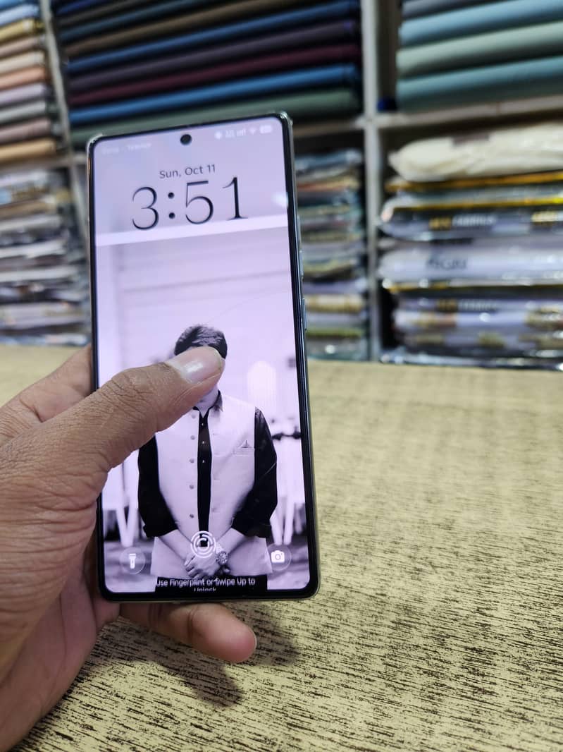 Tecno CAMON 40 1
