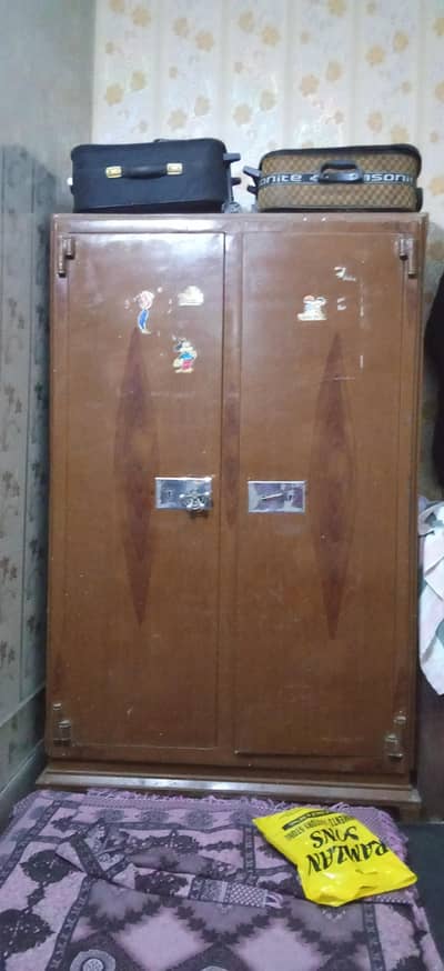 Original Iron Almari/Wardrobes (Net weight 100KG)