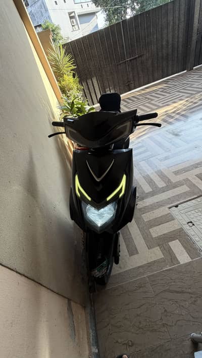 Crown ev 800