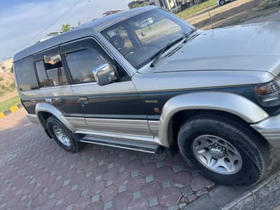 Mitsubishi Pajero 1995