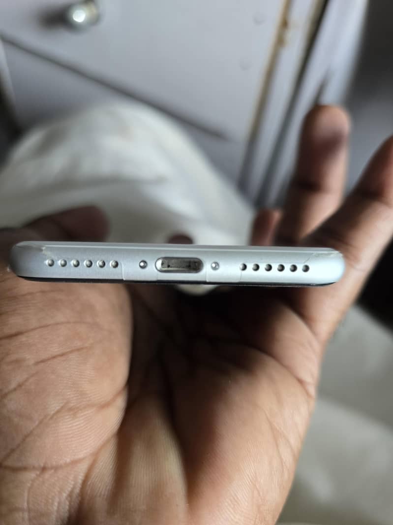 Apple iPhone SE 2