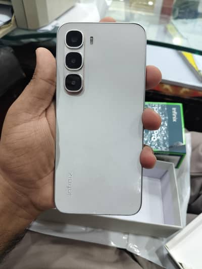 Infinix Hot 60 Pro 8/128 10/9